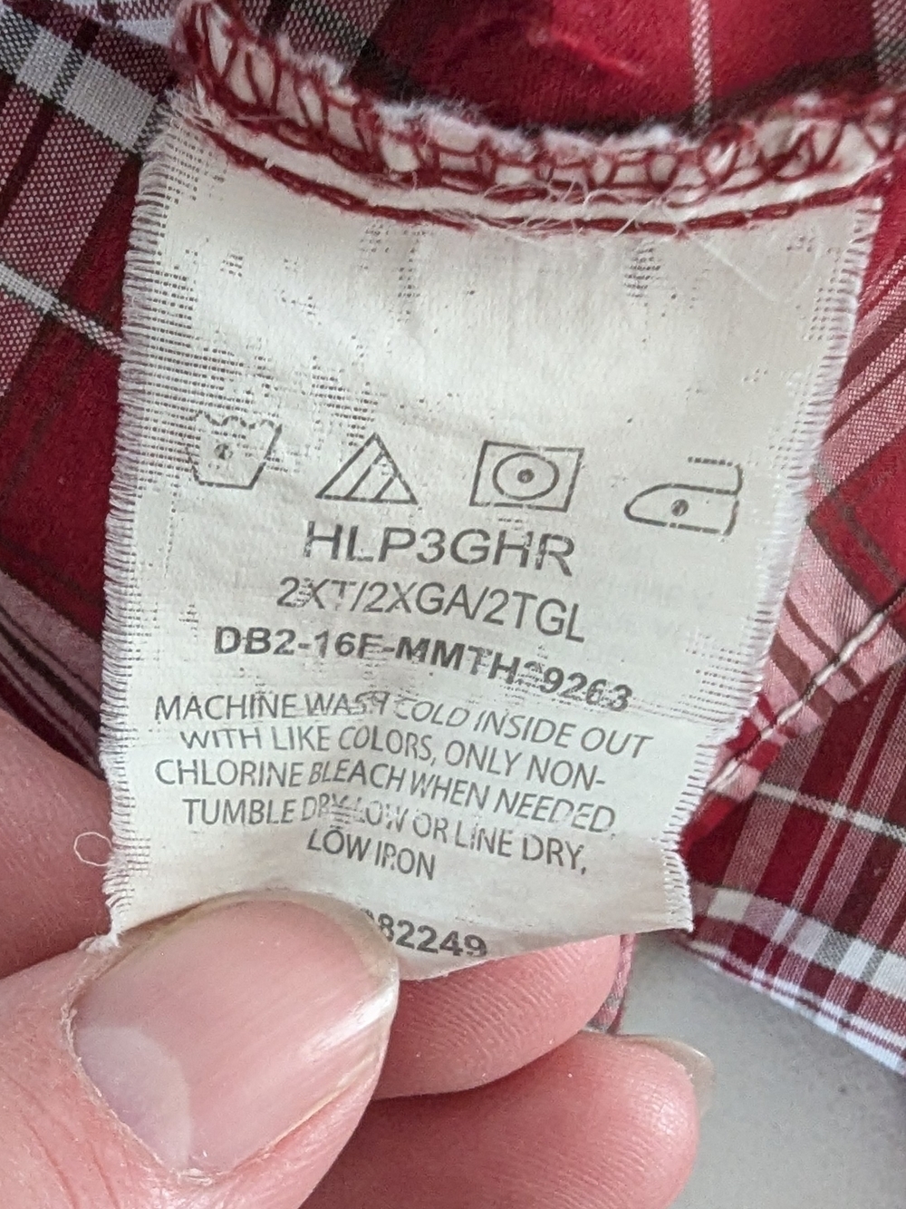 Wrangler Plaid Button Down Shirt 2XT Red White Wrinkle Resist Cotton Blend - Picture 6 of 6